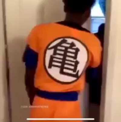 The baby kindly asking his mom where frieza is at