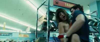 Mena Suvari is ready to fuck