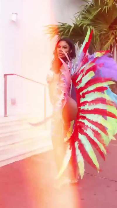 Wish she did this again.