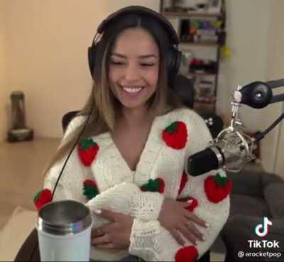 She's berry cute🤤