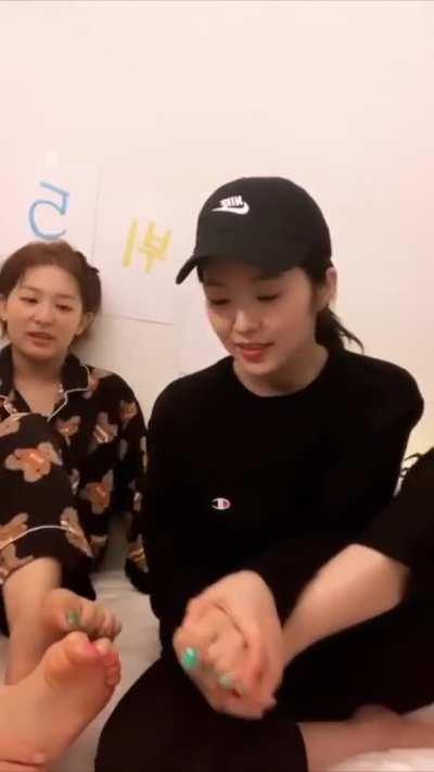 Red Velvet - Wendy, Seulgi and Irene