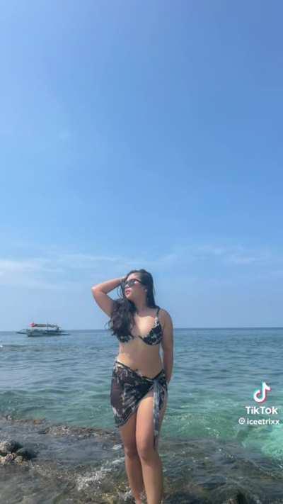 Trixia never fails to make me c*m every day