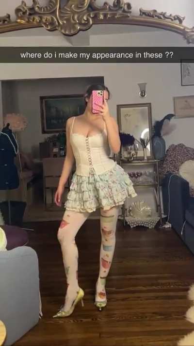 Ester’s New Tights (pt 1)