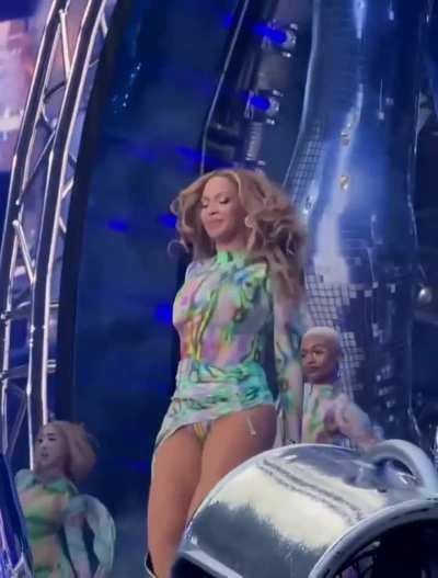 Bouncing Beyoncé 