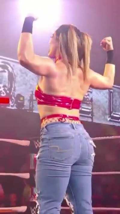 Raquel Gonzalez booty🎂