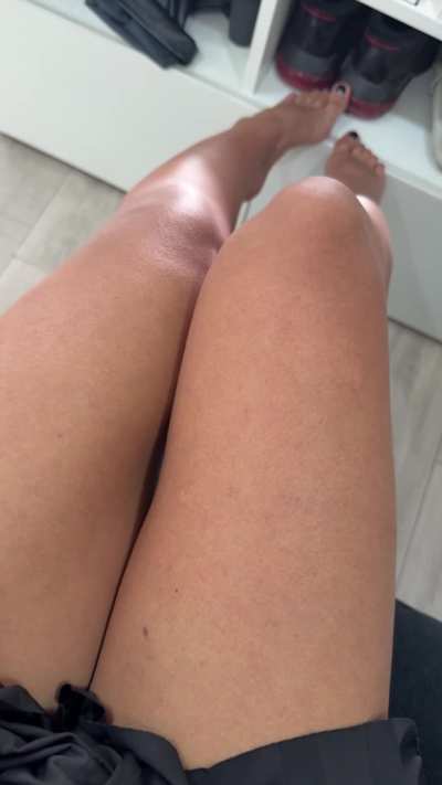 I love to cheat, a cheating girlie