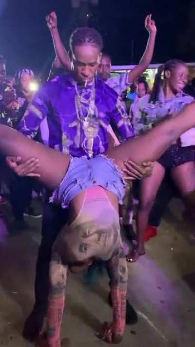 Nina Matic keeping it active!