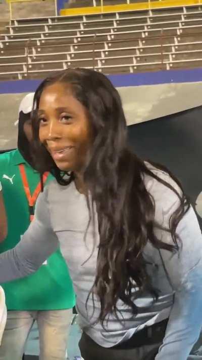 Nigga in the back want a pieceððð