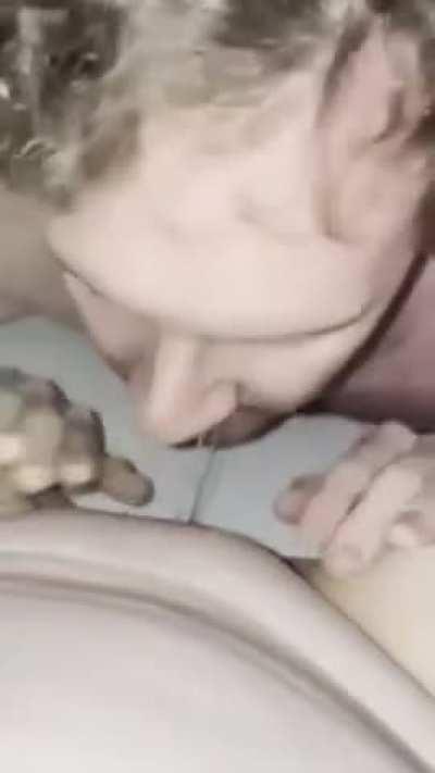 [other] my favourite thing to do is suck a wet pussy…