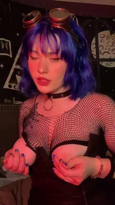 feels too good to stop now 💕