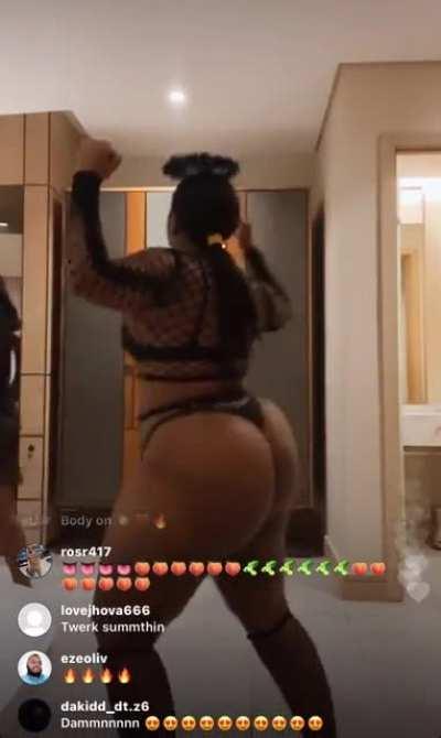 Ihtanu.za Needs To Make An OF 💦🤤😍🍑