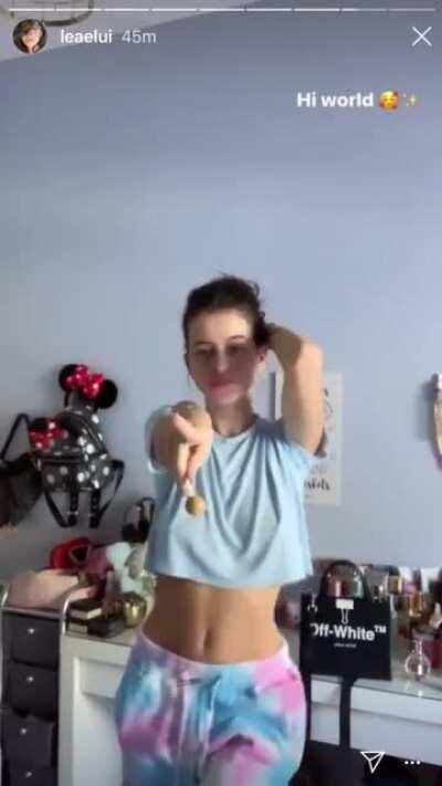 Lea Elui Ginet nipply