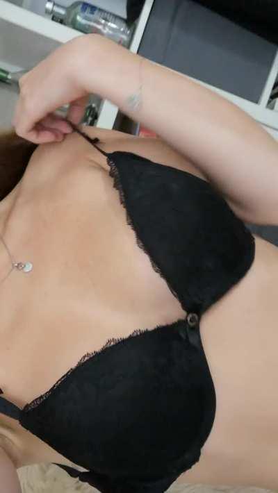 Do you think this would be a good first date outfit? My tits are about to drop out of my top (OC) haha