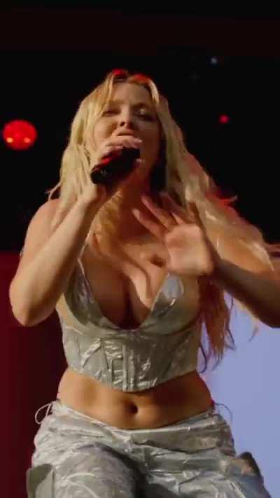 She knows how to put on a show