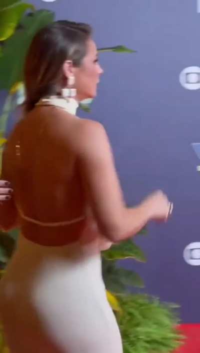 Paolla Oliveira (@paollaoliveirareal)