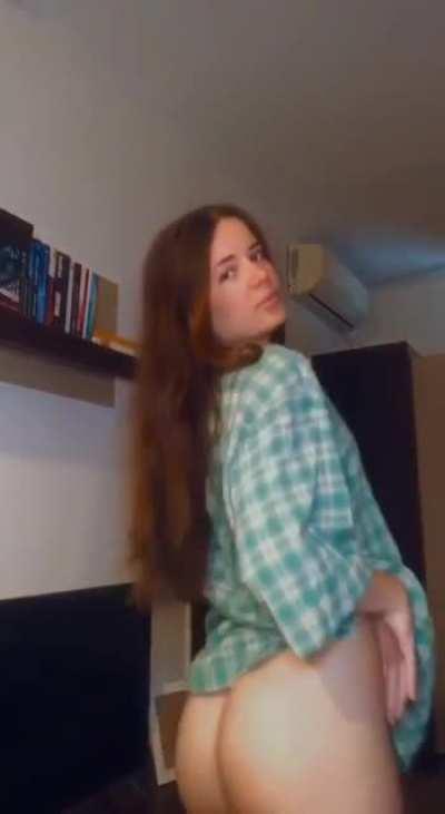 Would you masturbate to my selfies, Be honest.