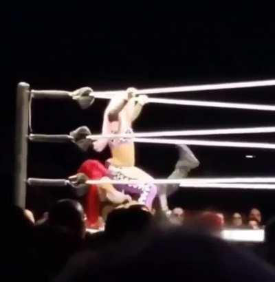 Liv Morgan stinkface Ember Moon