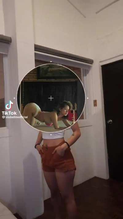 Mirror Shot🫶🏻(@siobelimofficial)