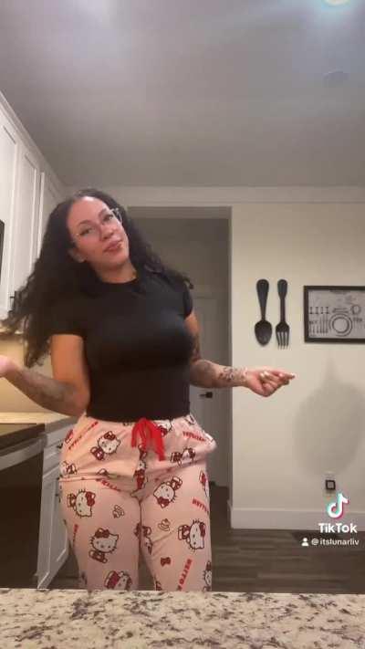 I never knew Hello Kitty could look so good 🤤