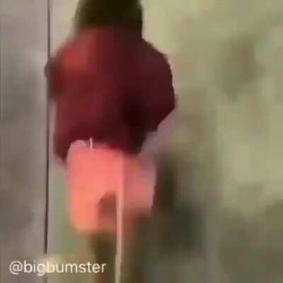 Peruvian -Dia 19 subiendo un meme hasta que orslok me desbanee de twitch dragobian