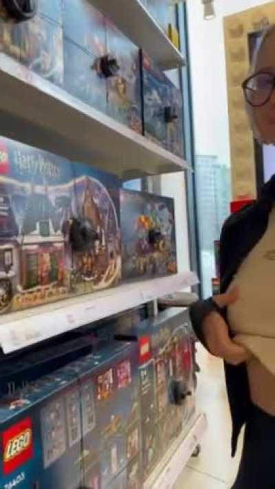 girls love toys too! :3