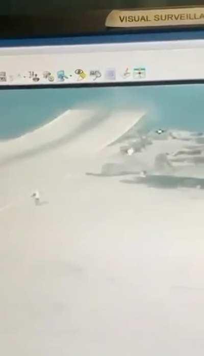 The crash of the british F-35. [video]