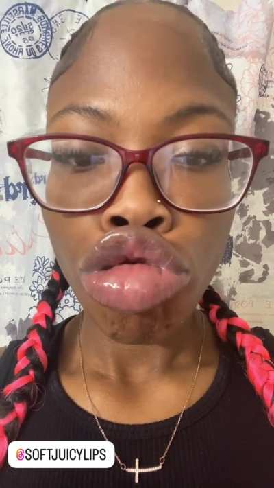 Instagram @ soft_juicylips_