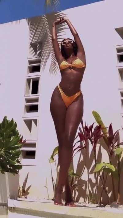 Incredible body 🍾🥂💫