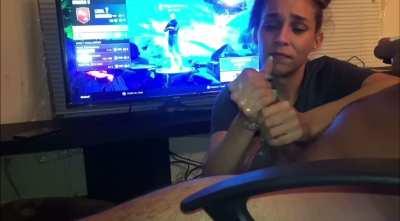 FORTNITE HANDJOB WITH CUMSHOT