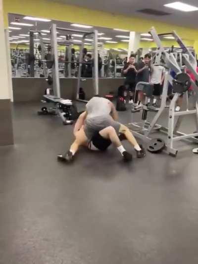 Fight in the gym 