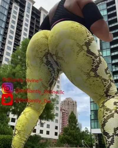 Heartshaped booty 🍑