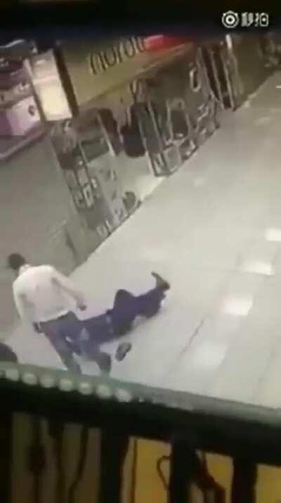 2 for 1 sale on knuckle sandwiches