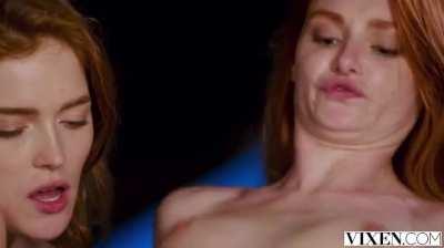 Lacy Lennon & Jia Lissa - Unforgettable