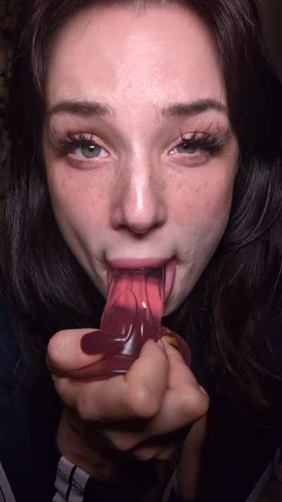 Application to let me throat you like a good fuckdoll