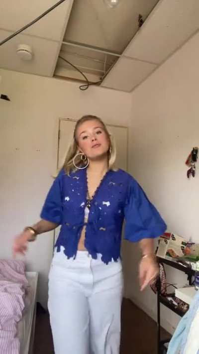 Wat blijft Eline toch een lekker ding