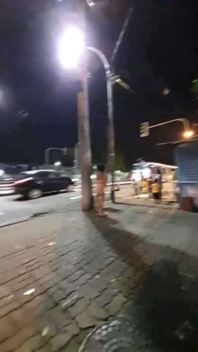 Pra q parques de diversões se temos transporte público