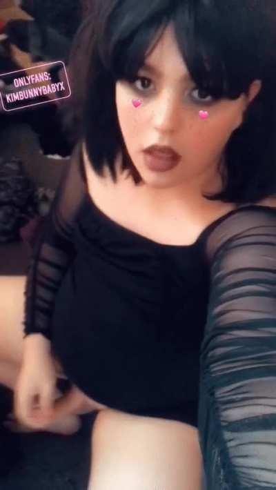 follow my OnlyFans for just $6.50 a month! personalised sets and 1on1 chat! link in comments 🥰🥺