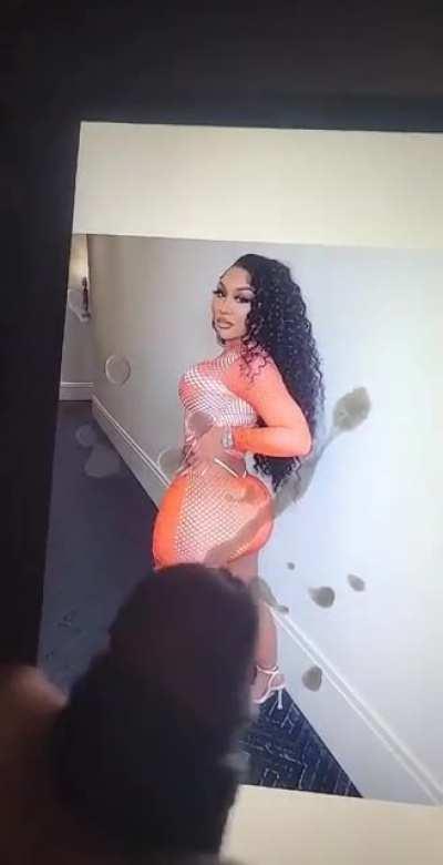 I heard people was asking for more Ari.