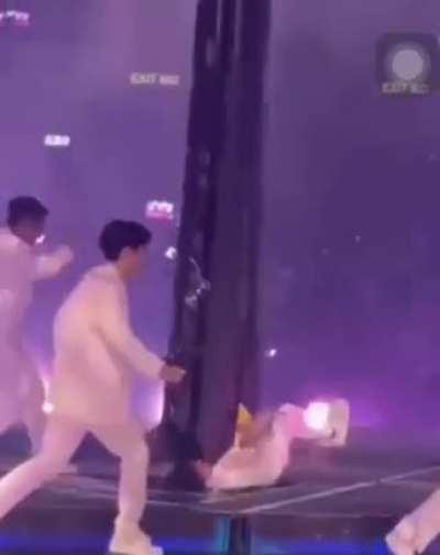 Dancer crushed by screen