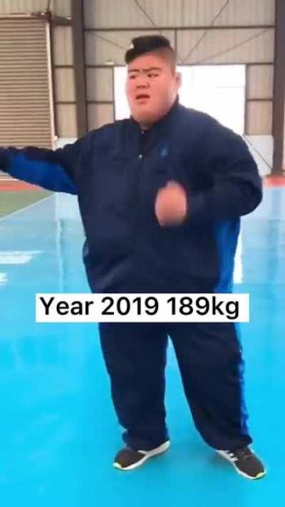 This guy lost over 200kg