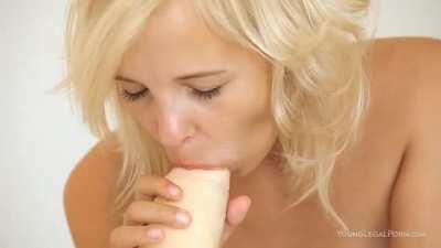 Monroe sucking a dildo