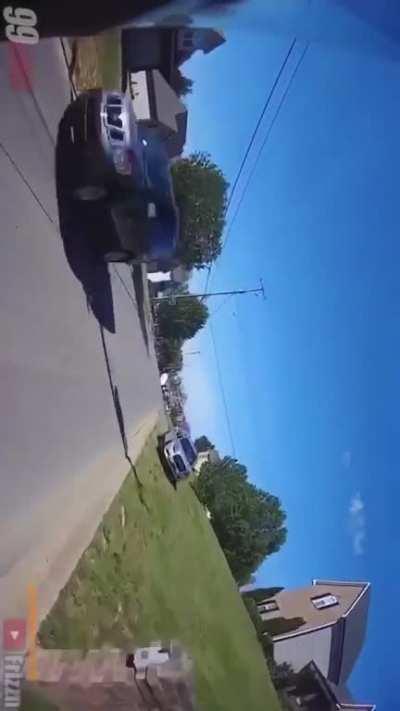 How two new riders send greetings to each other