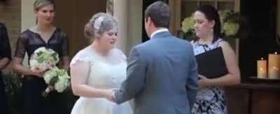 Abrupt wedding mini chaos