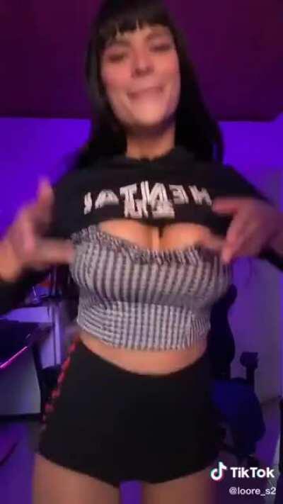 Not sure if I rate the music choice