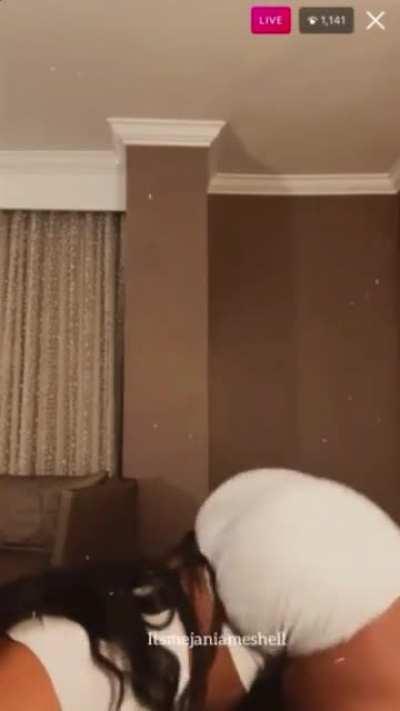 iG Live Twerk 🍑🤍