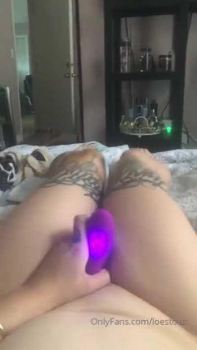 Some loestoes playin with her pussy😍😍