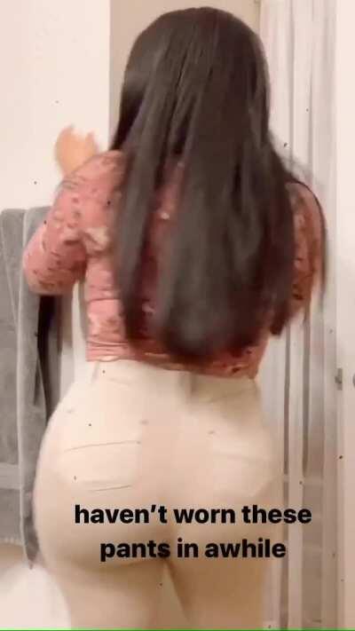 They're hugging her tight lol