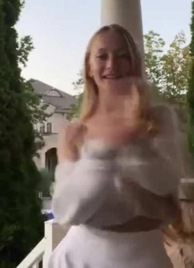 New Video, Thought The Jiggle Was Nice