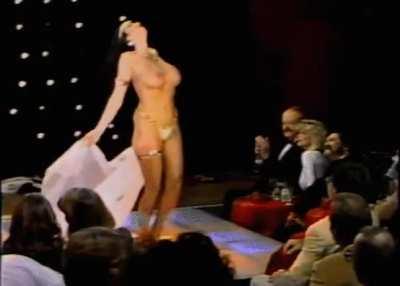 Raven De La Croix- Best Chest in the West (1985)