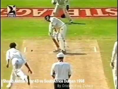 Shoaib Akhtar against SA in Durban 1998